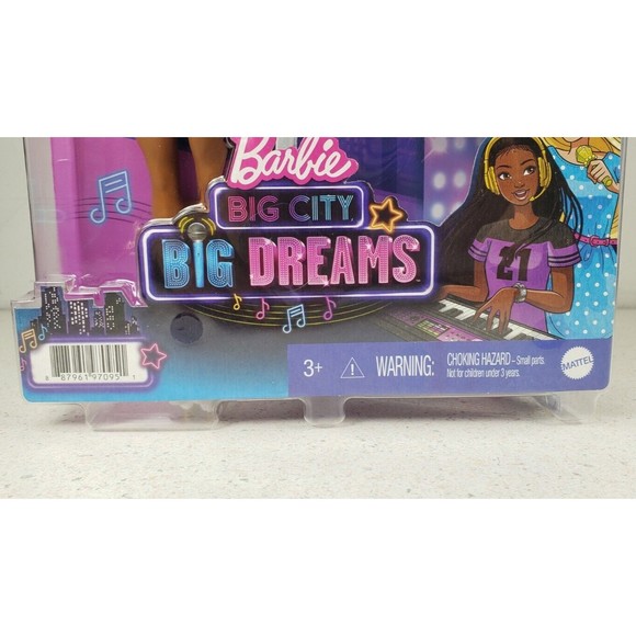Barbie Big City Big Dreams "Brooklyn" Roberts Barbie & Music Studio Playset - Picture 10 of 11